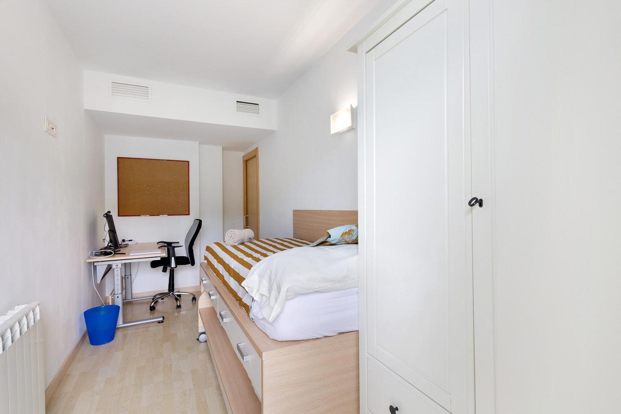 Modern And Renewed Flori Arenys de Mar