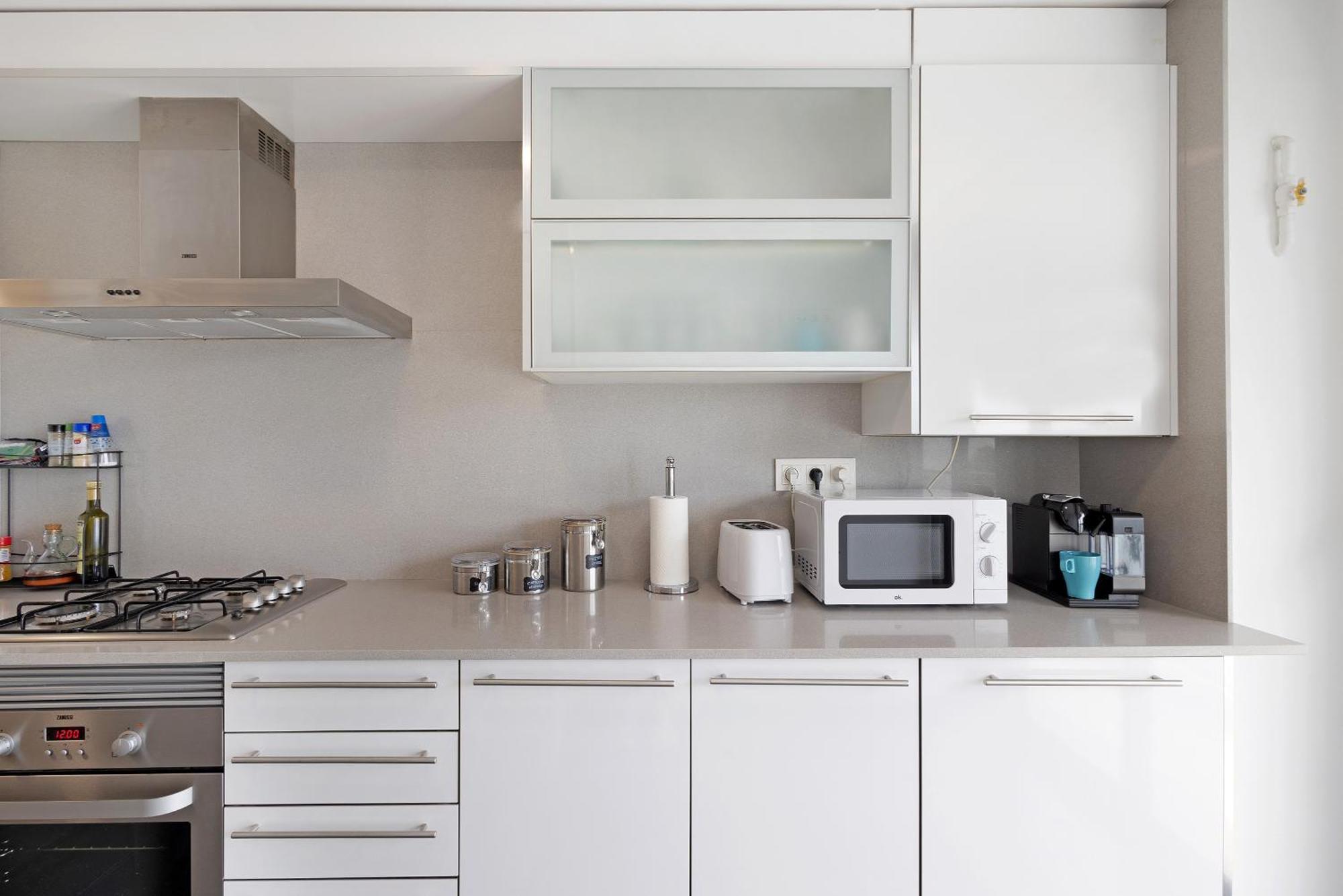 Modern And Renewed Flori