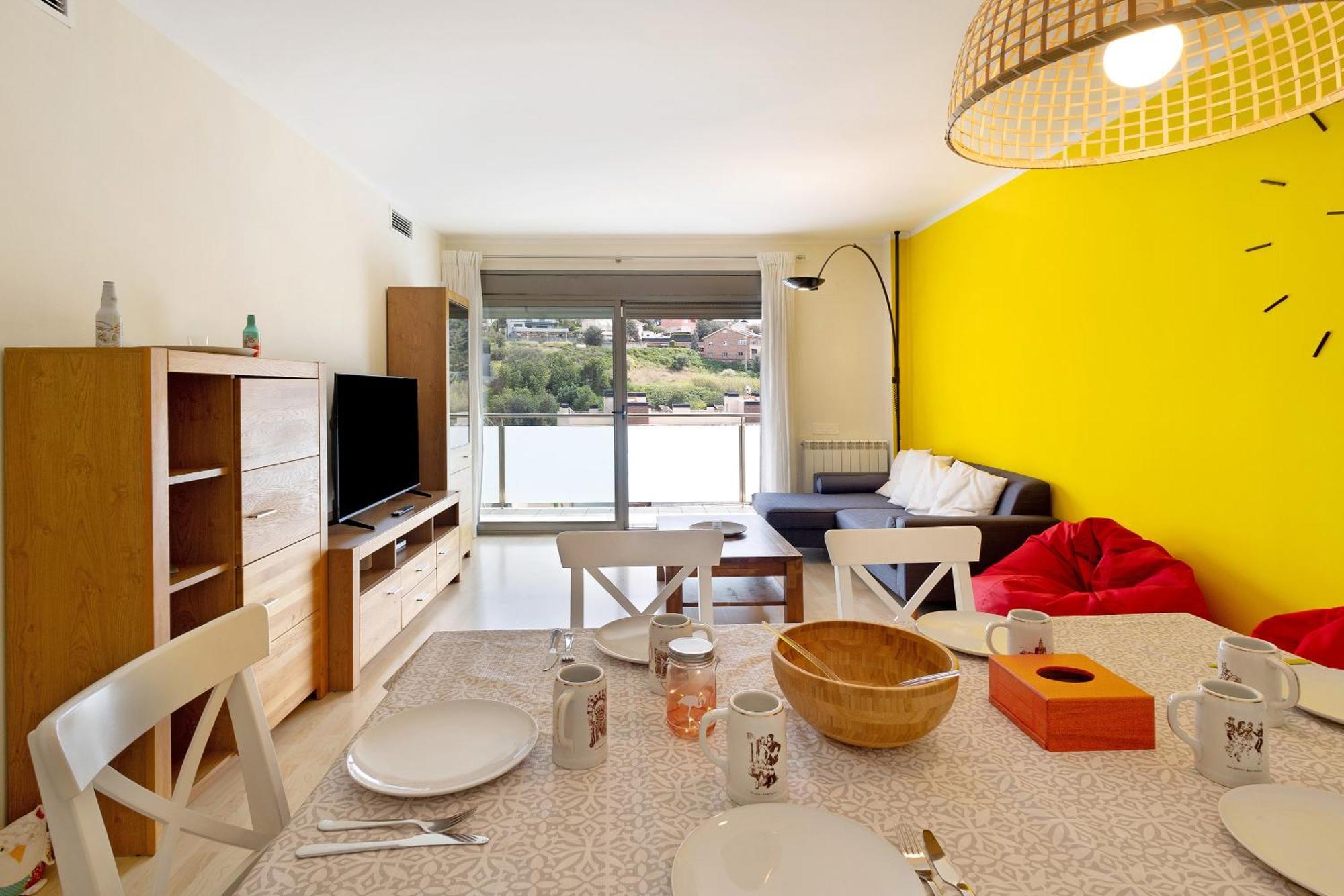 Modern And Renewed Flori